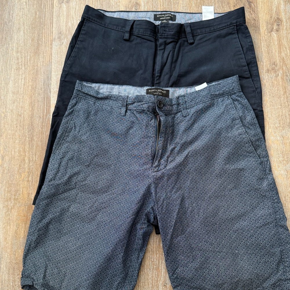 Men’s shorts in size32. From Banana Republic